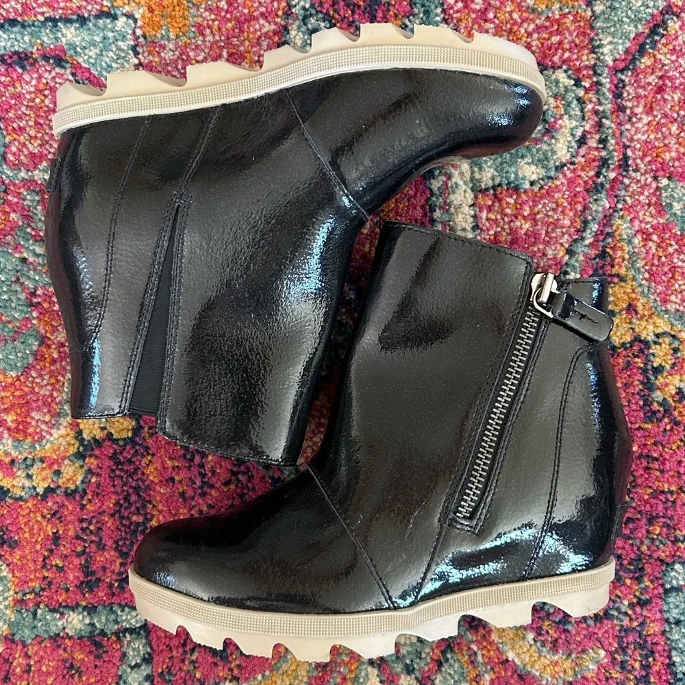 NWT Sorel | Girls Black Shimmer Arctic Zip II  Waterproof Wedge Ankle Boot, sz 4
